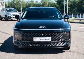 Подержанный автомобиль Hyundai Grandeur 2023 года (2 фото)