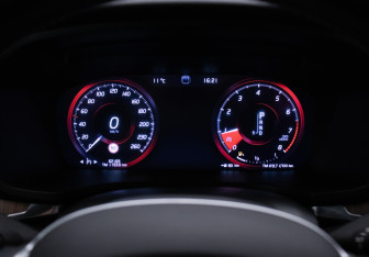 Подержанный автомобиль Volvo S60 2020 года (12 фото)