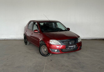 Подержанный автомобиль Renault Logan Sedan 2011 года (3 фото)
