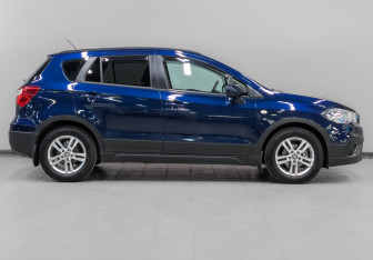 Подержанный автомобиль Suzuki SX4 Hatchback 2021 года (4 фото)