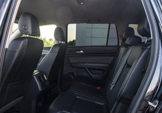 Подержанный автомобиль Volkswagen Teramont 2021 года (15 фото)