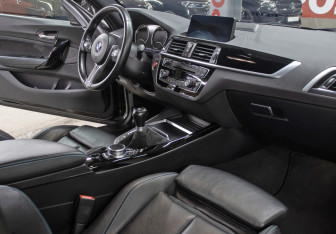 Подержанный автомобиль BMW M2 2019 года (10 фото)