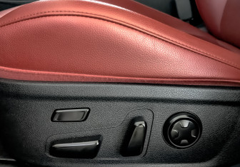 Подержанный автомобиль Kia Stinger 2022 года (27 фото)