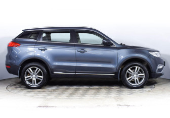 Подержанный автомобиль Geely Atlas 2018 года (4 фото)