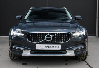 Подержанный автомобиль Volvo V90 Cross Country 2018 года (2 фото)