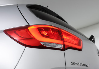 Подержанный автомобиль Kia Sportage 2014 года (20 фото)