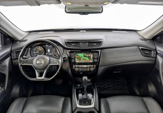 Подержанный автомобиль Nissan X-Trail 2021 года (14 фото)