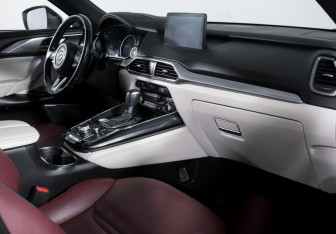 Подержанный автомобиль Mazda CX-9 2021 года (9 фото)