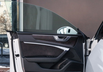 Подержанный автомобиль Audi A7 2018 года (18 фото)