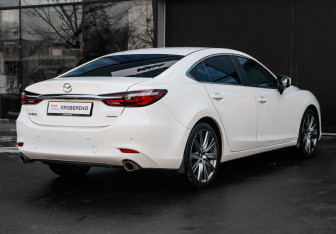 Подержанный автомобиль Mazda 6 Sedan 2021 года (5 фото)