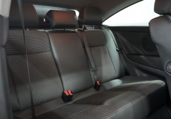 Подержанный автомобиль Opel Astra Hatchback 2008 года (13 фото)