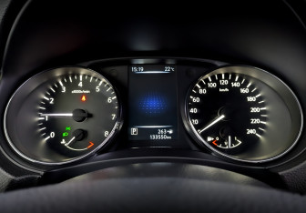 Подержанный автомобиль Nissan Qashqai 2014 года (13 фото)