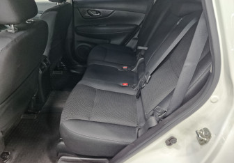 Подержанный автомобиль Nissan X-Trail 2021 года (17 фото)