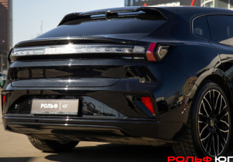 Подержанный автомобиль Zeekr 001 2024 года (21 фото)