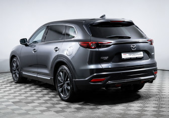 Подержанный автомобиль Mazda CX-9 2017 года (7 фото)