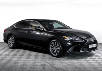 Подержанный автомобиль Lexus ES 2019 года (3 фото)