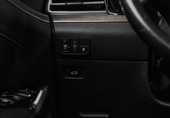Подержанный автомобиль Kia K5 2021 года (9 фото)