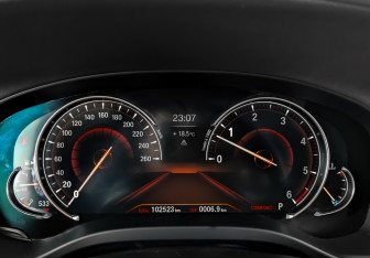 Подержанный автомобиль BMW X3 2018 года (16 фото)