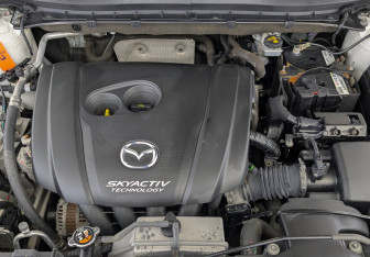 Подержанный автомобиль Mazda CX-5 2020 года (9 фото)