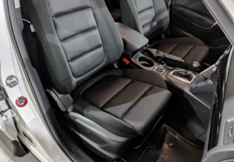 Подержанный автомобиль Mazda CX-5 2014 года (24 фото)