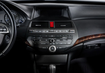 Подержанный автомобиль Honda Crosstour 2012 года (13 фото)