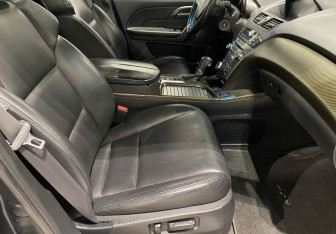 Подержанный автомобиль Acura MDX 2009 года (9 фото)