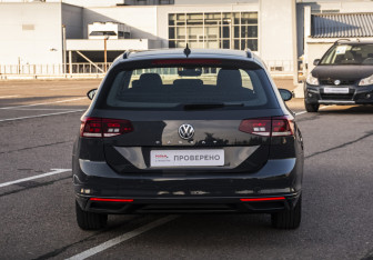 Подержанный автомобиль Volkswagen Passat Wagon 2019 года (6 фото)