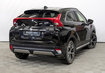 Подержанный автомобиль Mitsubishi Eclipse Cross 2018 года (5 фото)