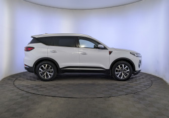 Подержанный автомобиль Chery Tiggo 7 Pro Max 2023 года (4 фото)