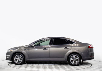 Подержанный автомобиль Ford Mondeo Liftback 2013 года (6 фото)
