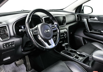 Подержанный автомобиль Kia Sportage 2018 года (7 фото)