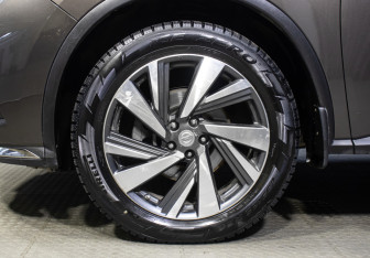 Подержанный автомобиль Nissan Murano Suv 2019 года (26 фото)