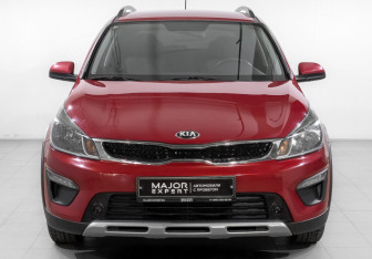 Подержанный автомобиль Kia Rio Hatchback 2020 года (2 фото)