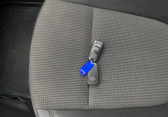 Подержанный автомобиль Opel Astra Hatchback 2010 года (14 фото)