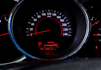 Подержанный автомобиль Kia Sorento 2012 года (11 фото)