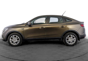 Подержанный автомобиль Renault Arkana 2020 года (8 фото)