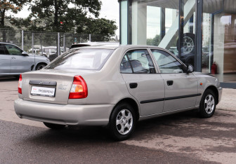 Подержанный автомобиль Hyundai Accent Sedan 2009 года (4 фото)