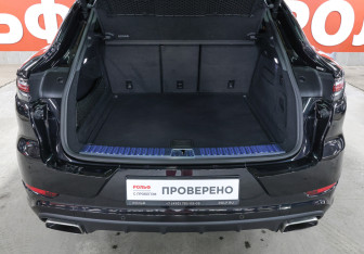 Подержанный автомобиль Porsche Cayenne 2020 года (10 фото)