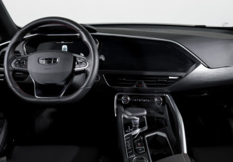 Подержанный автомобиль Geely Tugella 2024 года (12 фото)