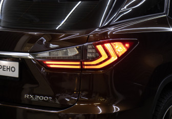 Подержанный автомобиль Lexus RX 2015 года (25 фото)