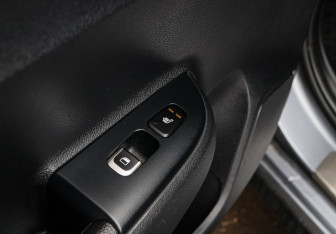 Подержанный автомобиль Kia Rio Hatchback 2020 года (12 фото)