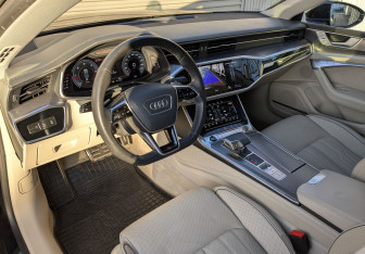 Подержанный автомобиль Audi A7 2020 года (15 фото)