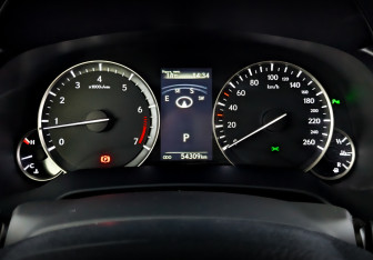 Подержанный автомобиль Lexus RX 2018 года (13 фото)