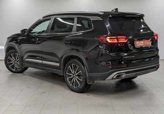 Подержанный автомобиль Chery Tiggo 8 Pro 2022 года (7 фото)