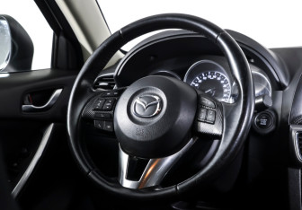 Подержанный автомобиль Mazda CX-5 2015 года (14 фото)