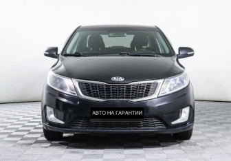 Подержанный автомобиль Kia Rio Sedan 2013 года (2 фото)