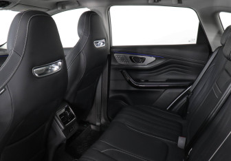 Подержанный автомобиль Exeed LX 2023 года (12 фото)