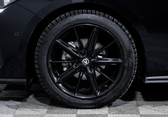 Подержанный автомобиль Changan UNI-V 2023 года (15 фото)