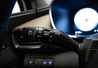 Подержанный автомобиль Hyundai Santa Fe 2022 года (12 фото)