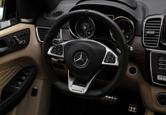 Подержанный автомобиль Mercedes-Benz GLE 2017 года (14 фото)